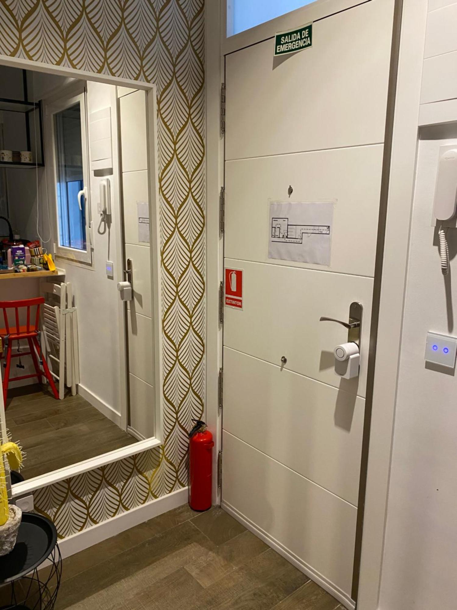 מדריד Luxury Flat City Center Full Equipe Non Touristic מראה חיצוני תמונה